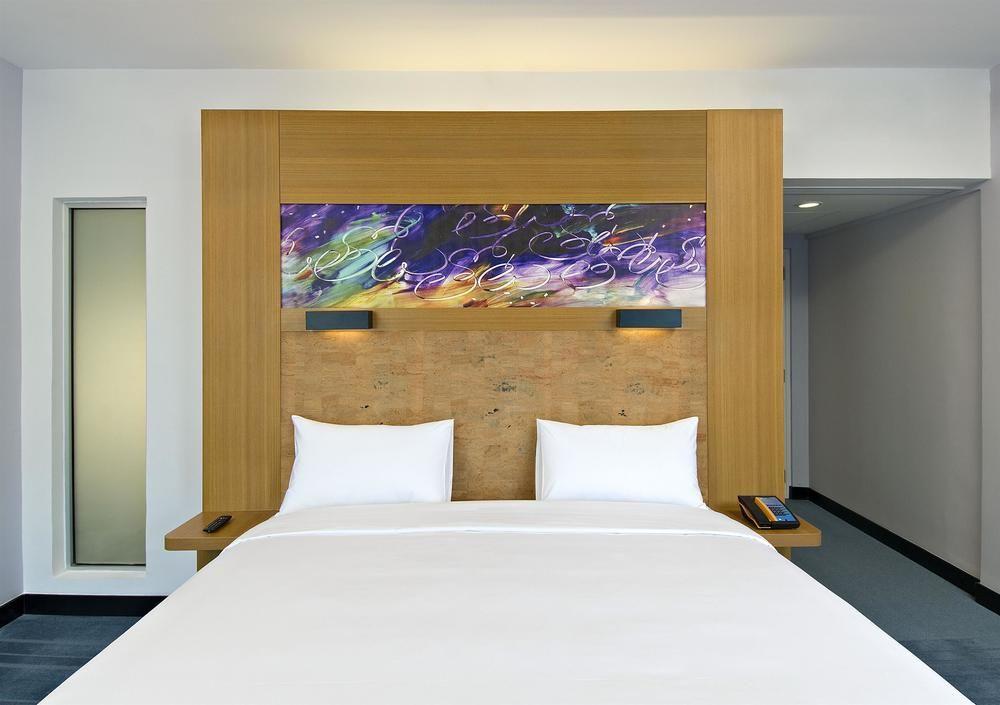 Aloft Bengaluru Whitefield Hotell Exteriör bild