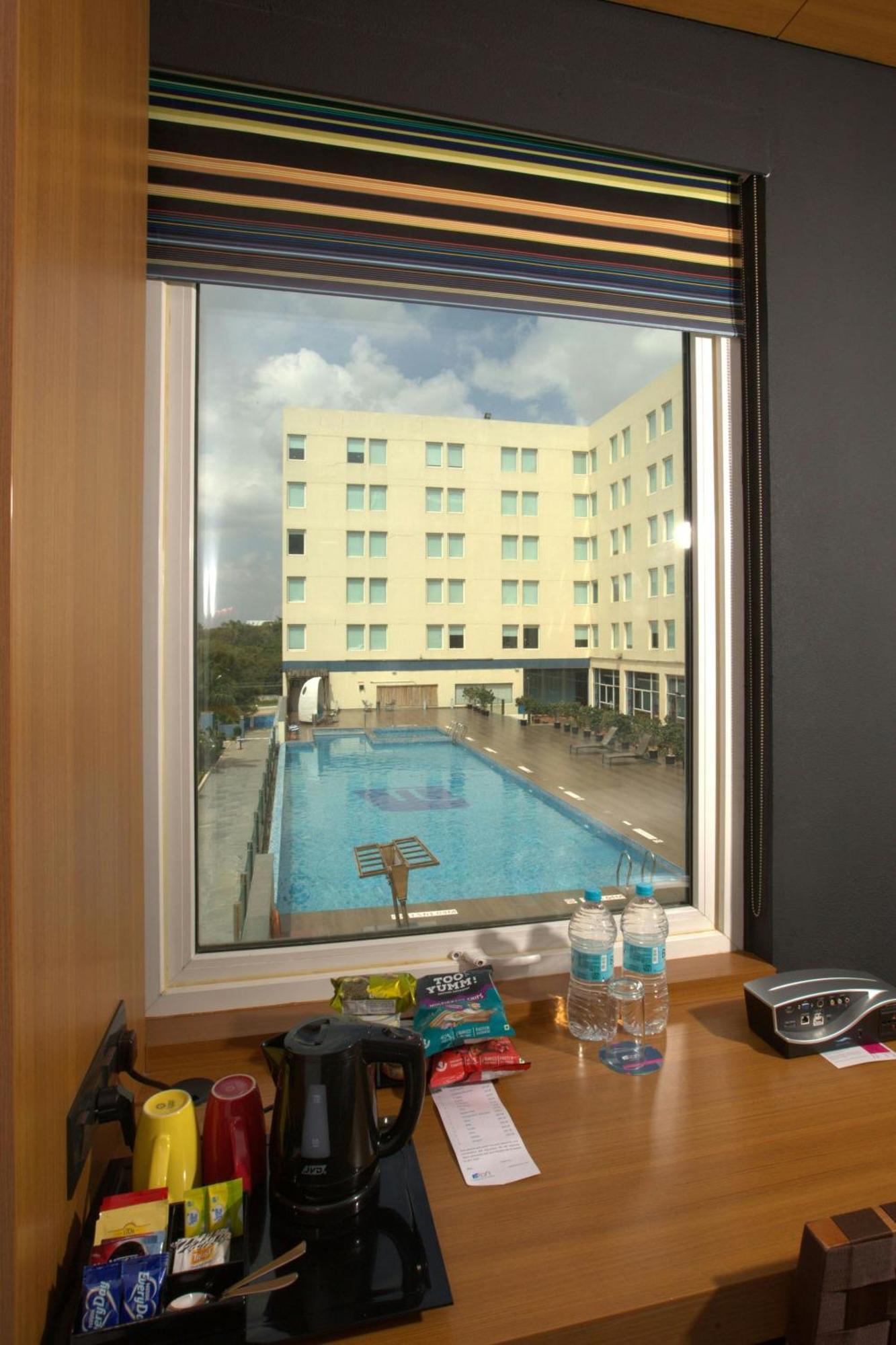 Aloft Bengaluru Whitefield Hotell Exteriör bild